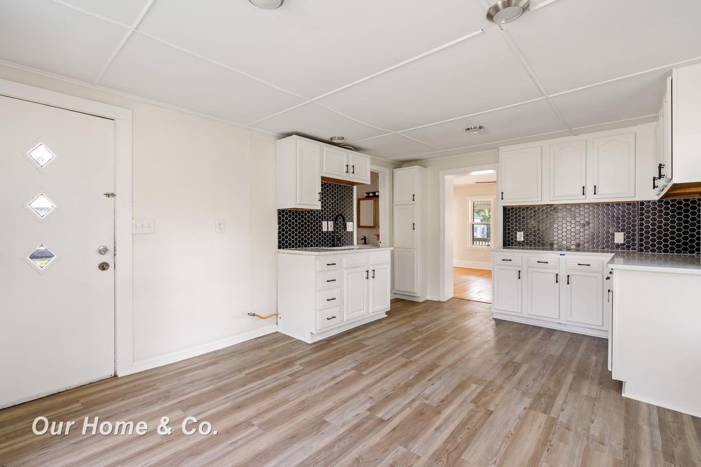 240 W 3rd Street, Imlay City, MI 48444