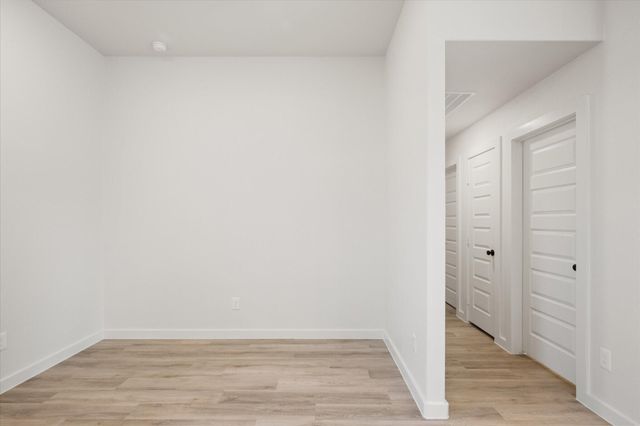 2424 Aberdeen Avenue, Wolfforth, TX 79382