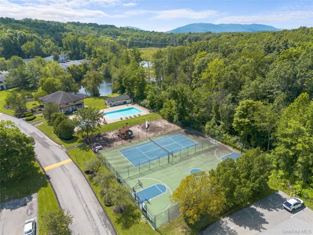 23 Scarborough Lane A, Wappingers Falls, NY 12590