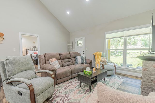 662 Ketner Mill Road, Whitwell, TN 37397