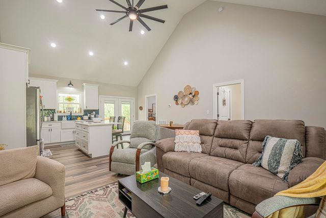 662 Ketner Mill Road, Whitwell, TN 37397