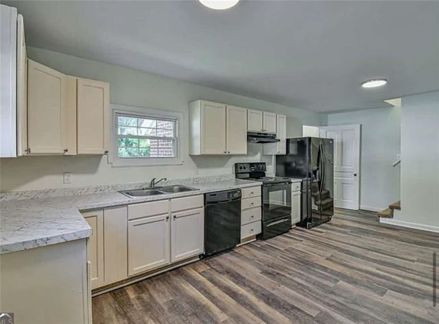 24 E Main Street, Gainesville, GA 30501