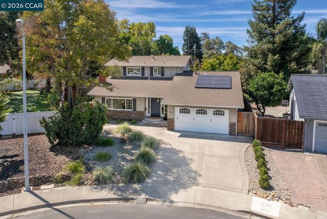 933 Brink Ct, Concord, CA 94518