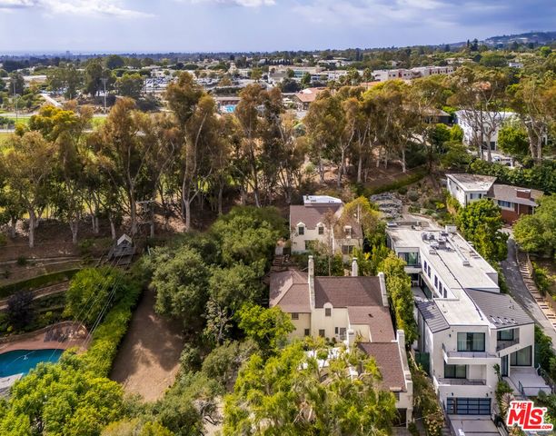 271 Beloit Avenue, Los Angeles, CA 90049