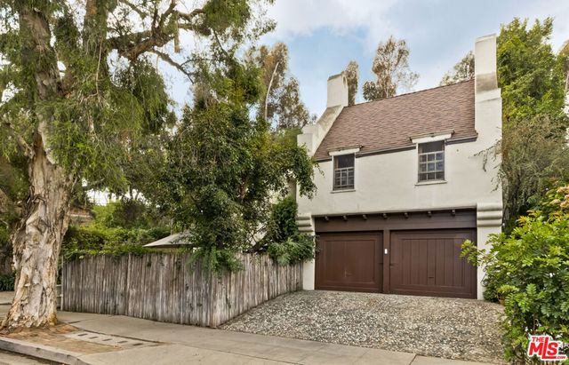 271 Beloit Avenue, Los Angeles, CA 90049