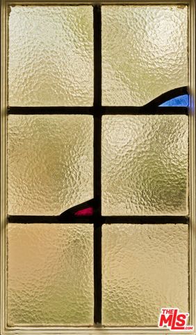 271 Beloit Avenue, Los Angeles, CA 90049