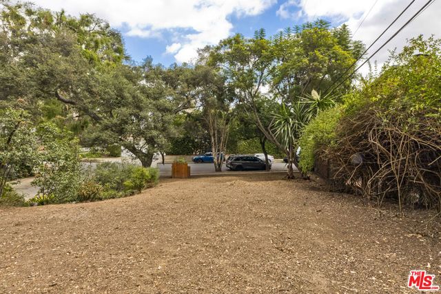 271 Beloit Avenue, Los Angeles, CA 90049