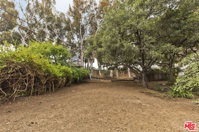 271 Beloit Avenue, Los Angeles, CA 90049