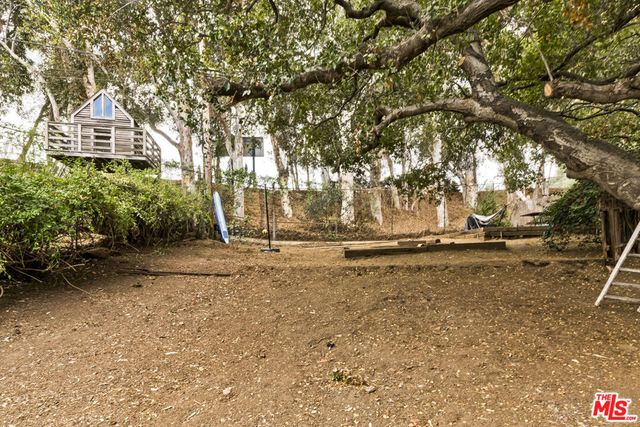 271 Beloit Avenue, Los Angeles, CA 90049