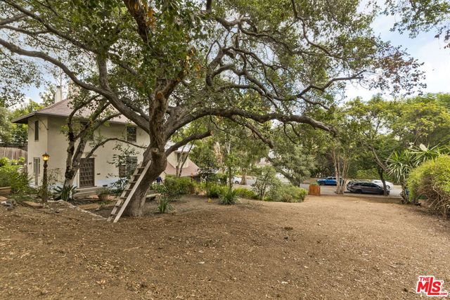 271 Beloit Avenue, Los Angeles, CA 90049