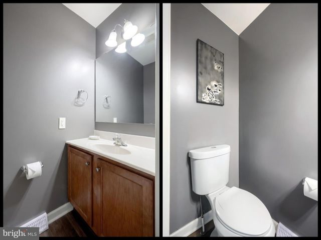 315 LYNNE DR, Mount Wolf, PA 17347