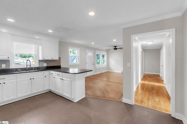 116 Valley Drive, Greer, SC 29651