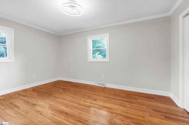 116 Valley Drive, Greer, SC 29651