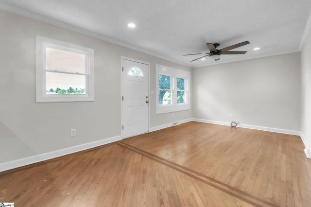 116 Valley Drive, Greer, SC 29651