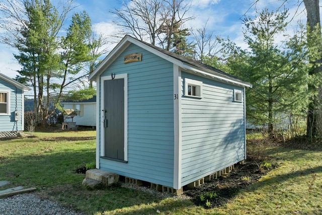 31 Lake Shore Drive, Effingham, NH 03882