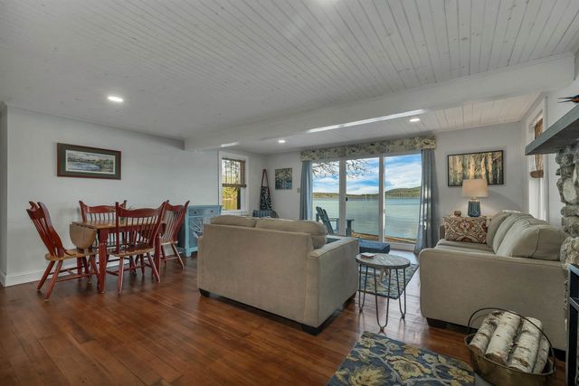 31 Lake Shore Drive, Effingham, NH 03882