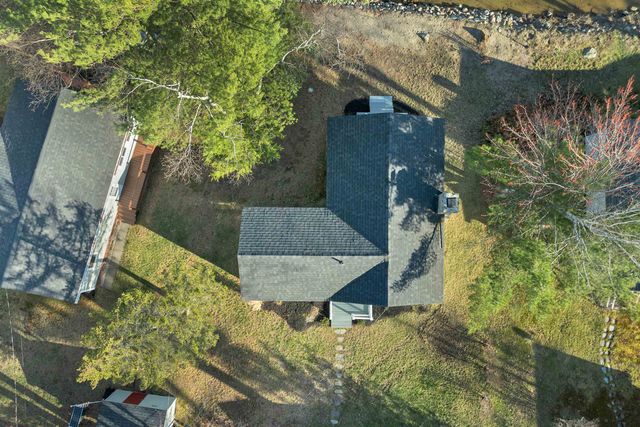 31 Lake Shore Drive, Effingham, NH 03882