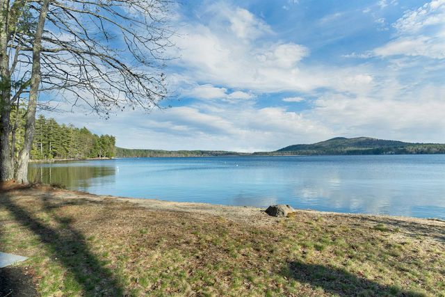31 Lake Shore Drive, Effingham, NH 03882