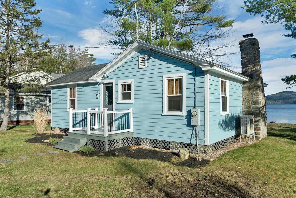 31 Lake Shore Drive, Effingham, NH 03882