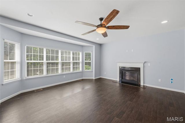 296 Cambridgeshire Court, St Peters, MO 63376