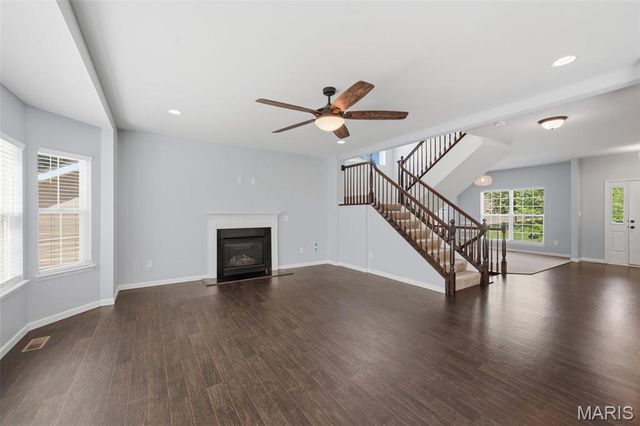 296 Cambridgeshire Court, St Peters, MO 63376