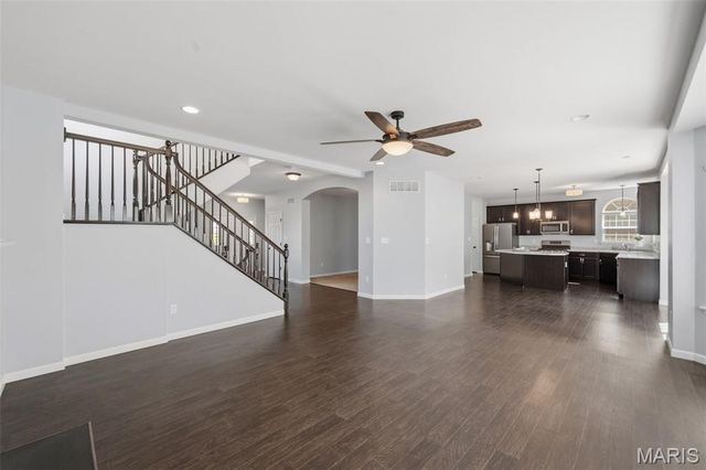 296 Cambridgeshire Court, St Peters, MO 63376