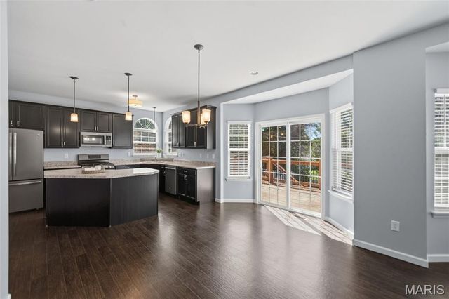 296 Cambridgeshire Court, St Peters, MO 63376