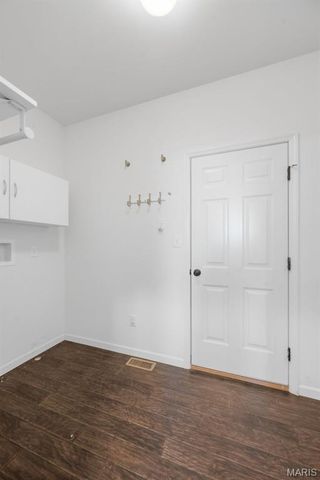 296 Cambridgeshire Court, St Peters, MO 63376