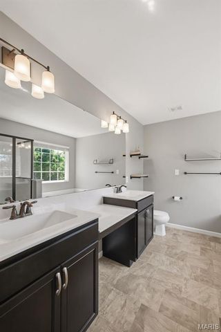 296 Cambridgeshire Court, St Peters, MO 63376