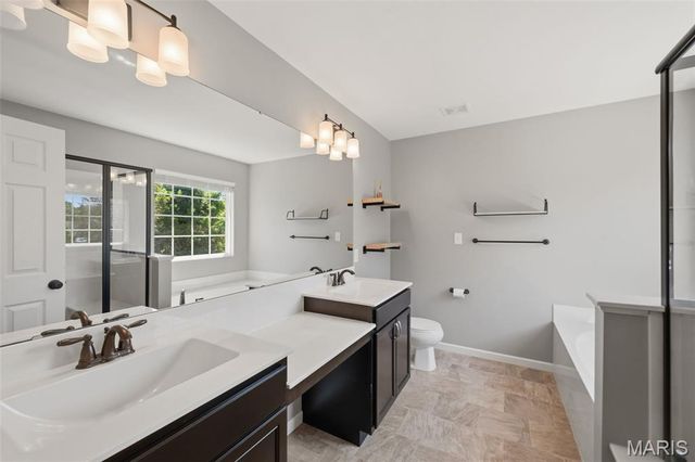 296 Cambridgeshire Court, St Peters, MO 63376