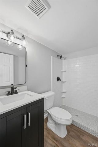 296 Cambridgeshire Court, St Peters, MO 63376