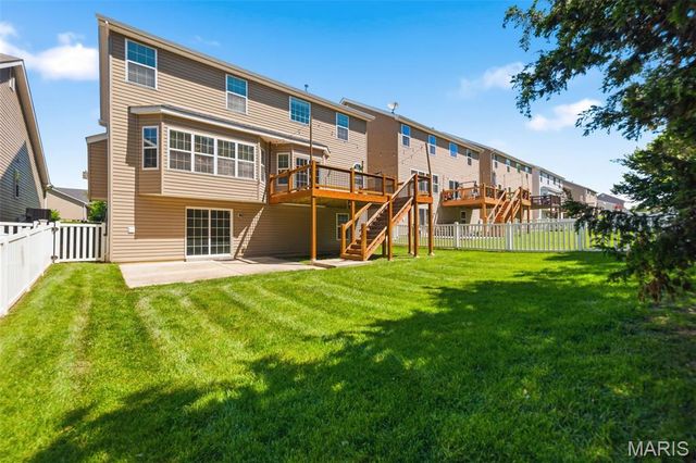 296 Cambridgeshire Court, St Peters, MO 63376