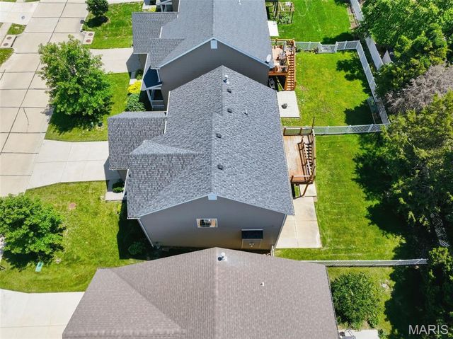 296 Cambridgeshire Court, St Peters, MO 63376