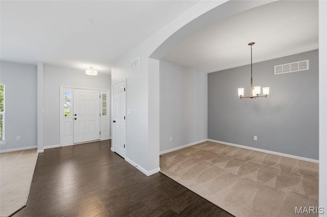 296 Cambridgeshire Court, St Peters, MO 63376