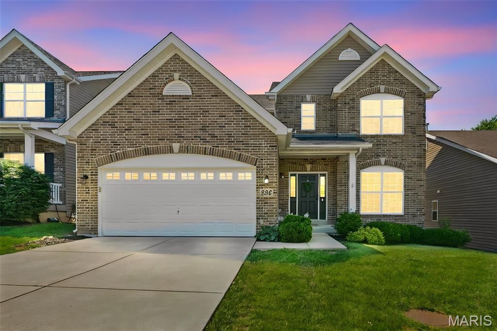 296 Cambridgeshire Court, St Peters, MO 63376