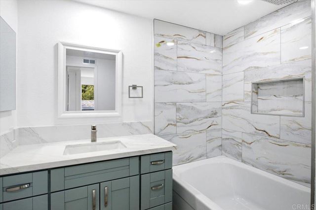 846 DANA POINT Way, Oceanside, CA 92058