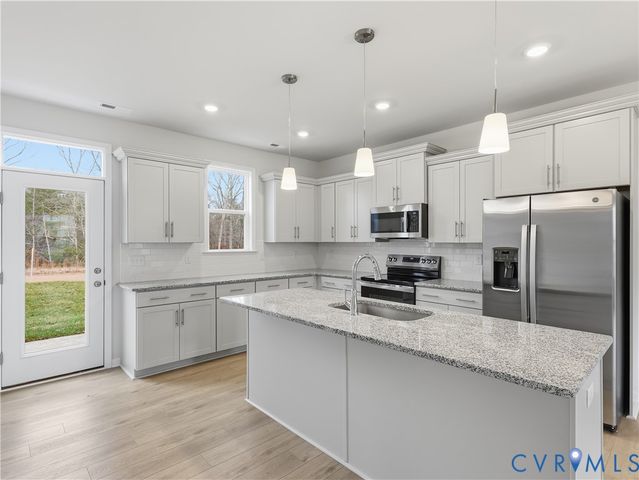 334 Mt. McCauley Way, Aylett, VA 23009