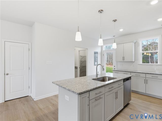 334 Mt. McCauley Way, Aylett, VA 23009