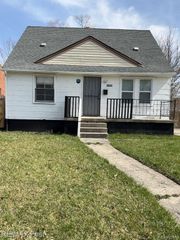 8638 Heyden Street, Detroit, MI 48228
