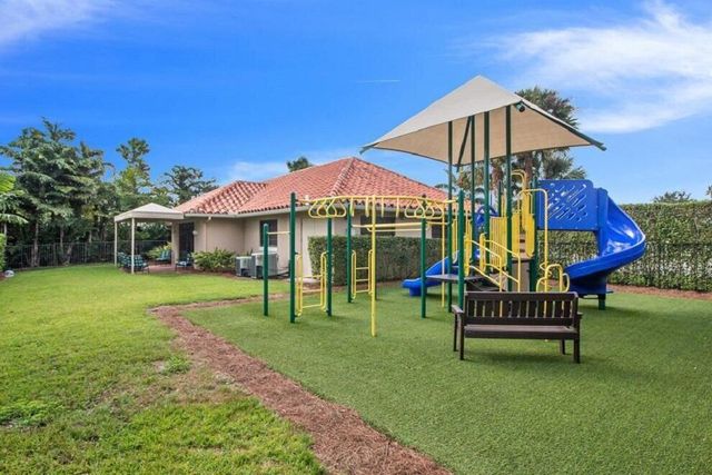 9213 Heathridge Drive, West Palm Beach, FL 33411