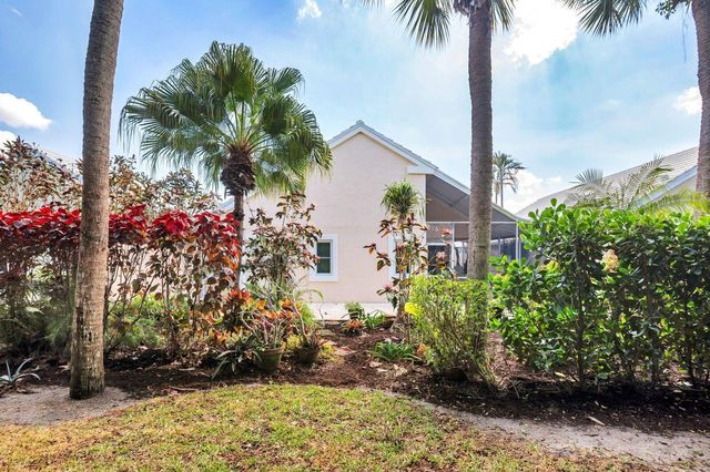 9213 Heathridge Drive, West Palm Beach, FL 33411