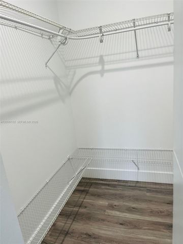 2611 NW 166 St, Miami Gardens, FL 33054