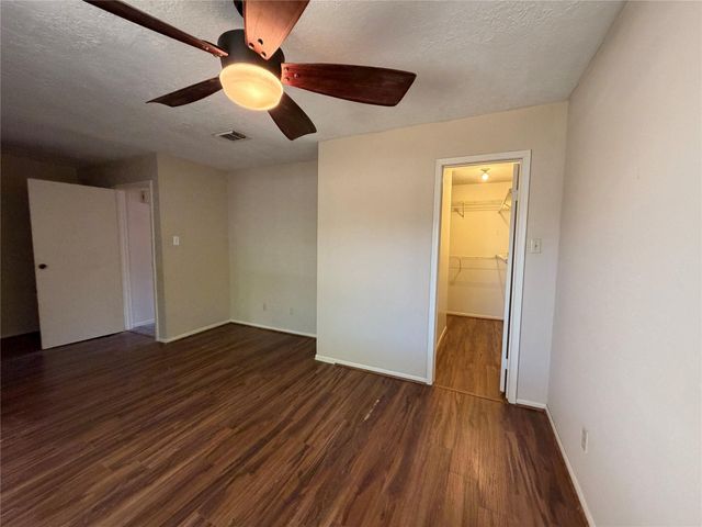 2379 Briarwest Boulevard 93, Houston, TX 77077