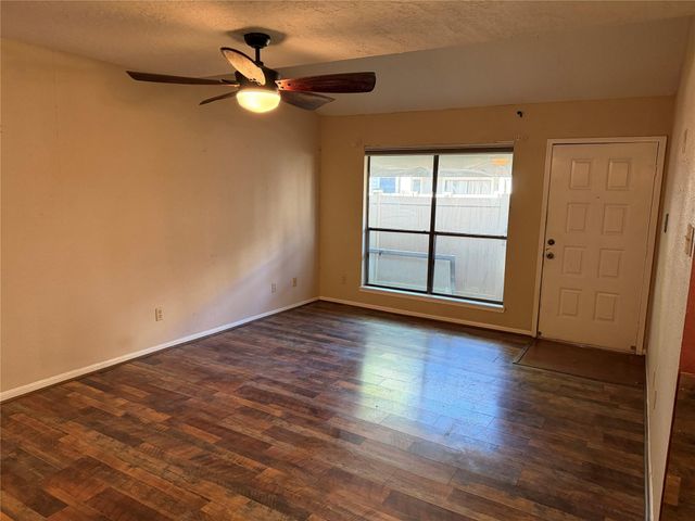 2379 Briarwest Boulevard 93, Houston, TX 77077