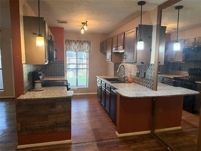 2379 Briarwest Boulevard 93, Houston, TX 77077