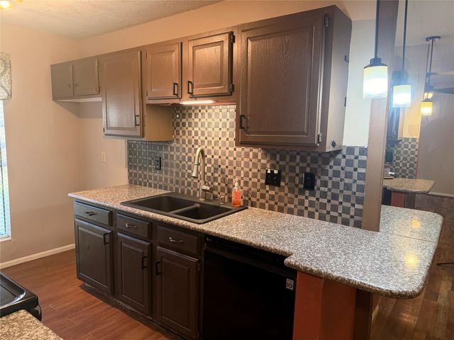 2379 Briarwest Boulevard 93, Houston, TX 77077