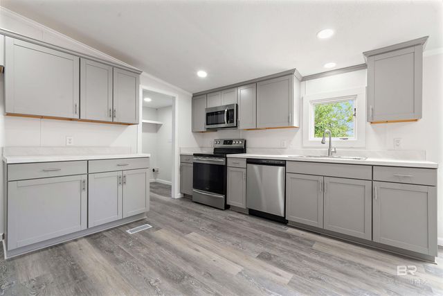 11825 Sycamore Lane, Elberta, AL 36530