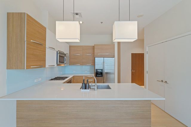 700 12th Ave S Unit 1002, Nashville, TN 37203