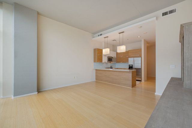 700 12th Ave S Unit 1002, Nashville, TN 37203