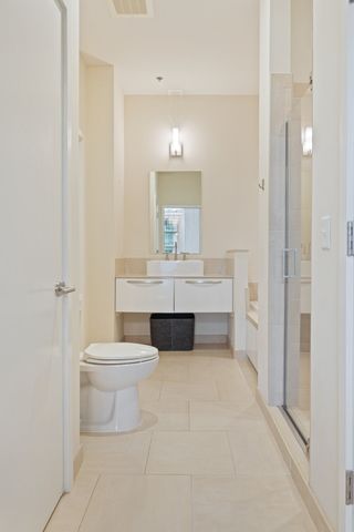 700 12th Ave S Unit 1002, Nashville, TN 37203